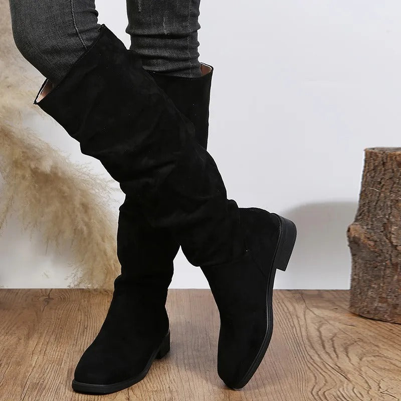 Ravena Soft Black – Slip-on boots in suede look
